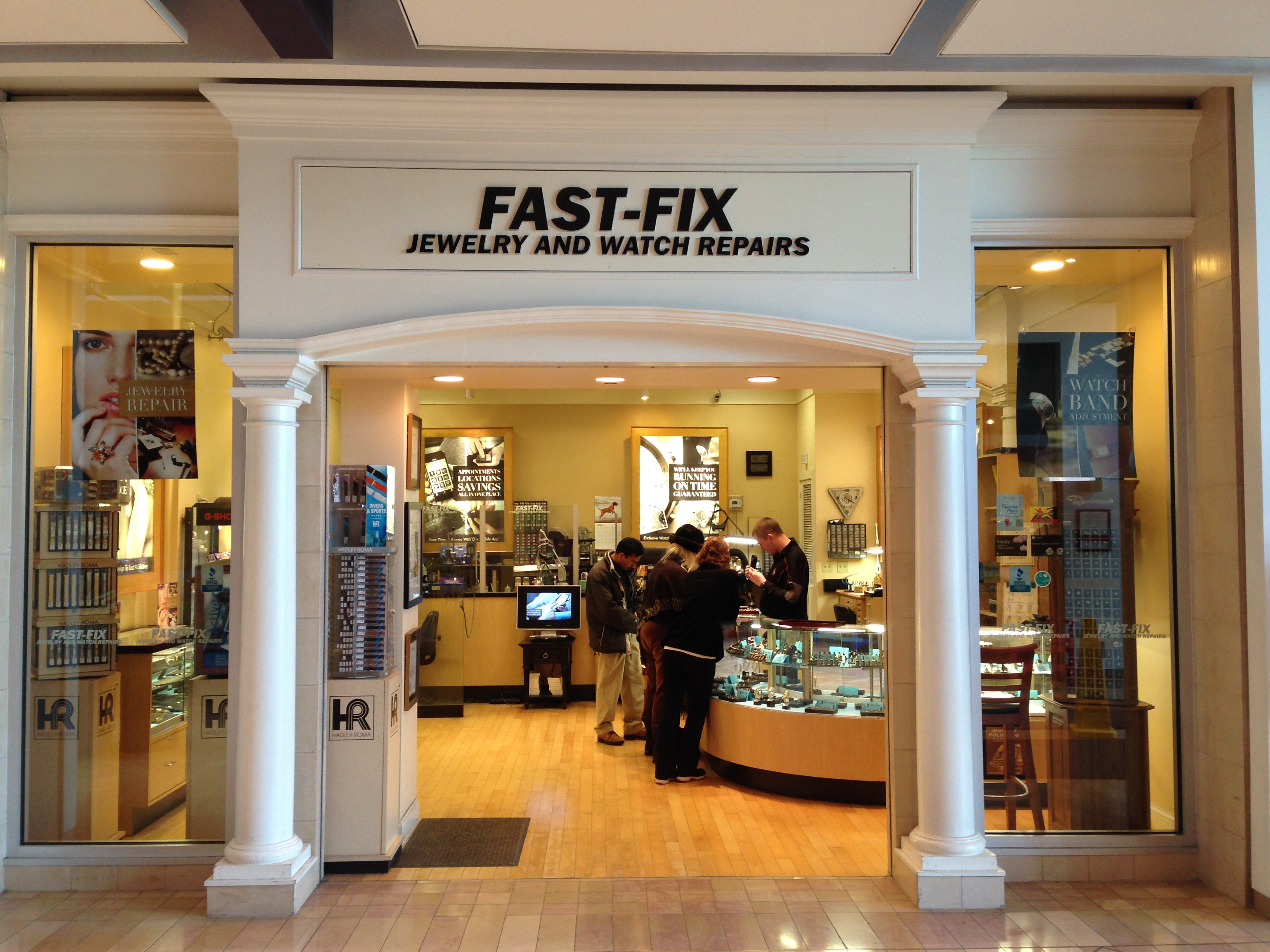 Store front of a Fast Fix franchise