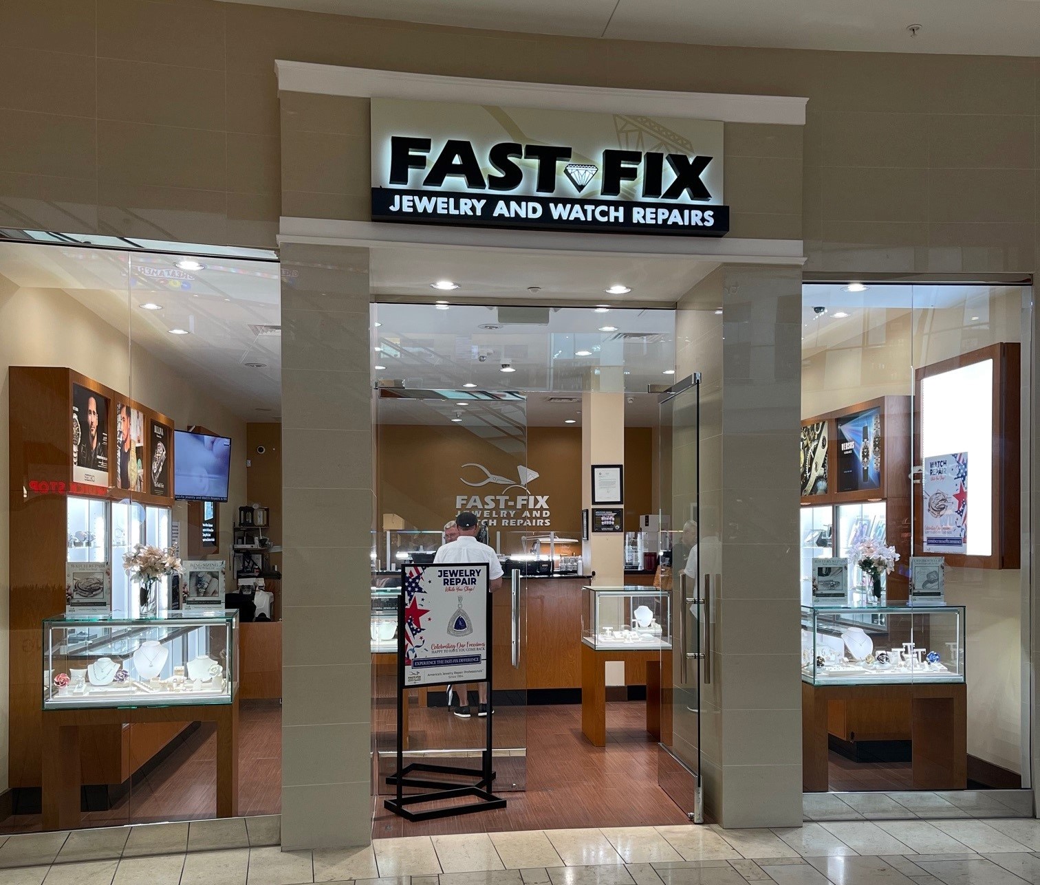 Store font at Mall at UTC